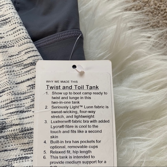 Lululemon Twist And Toil Tank with Bra - Picture 6 of 8